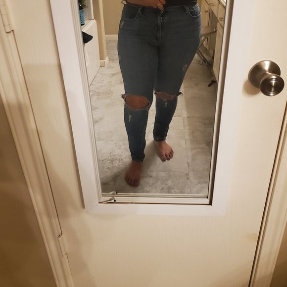 Levis - Picture 3 of 3